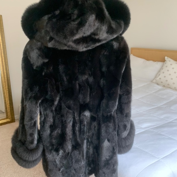 Mink fur coat - Picture 2 of 6